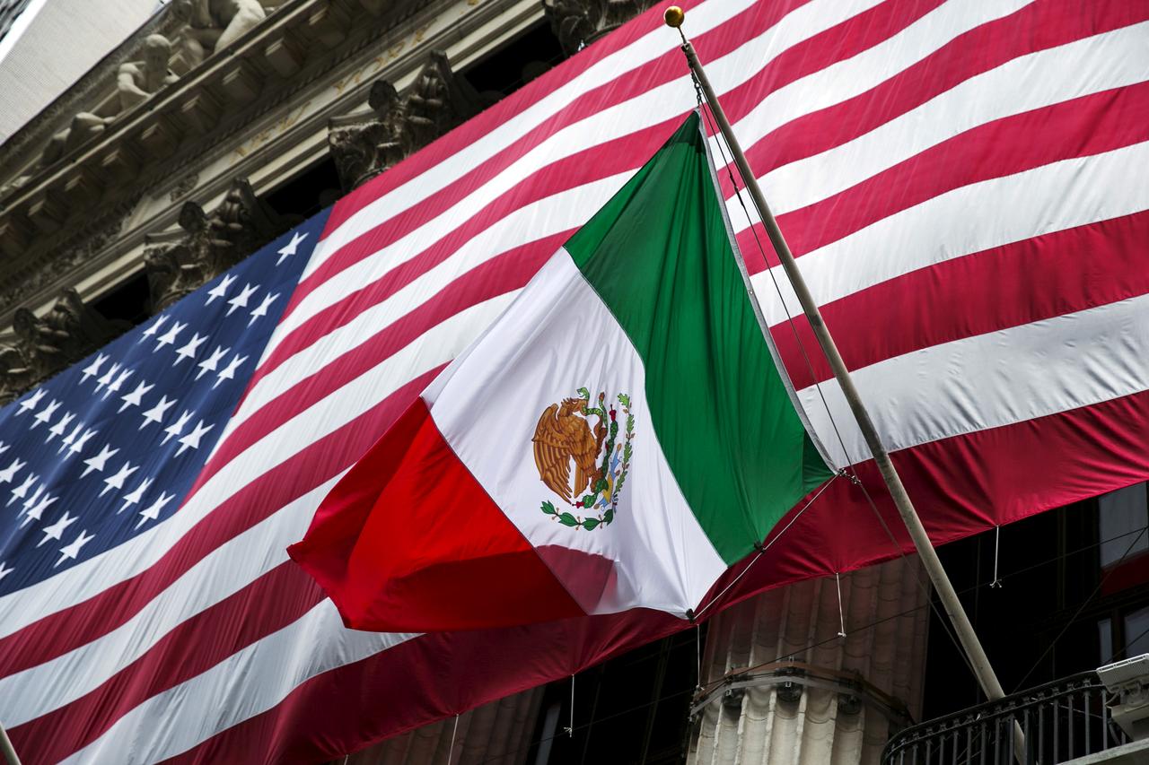 The United States, Canada, and Mexico sign an agreement to replace NAFTA