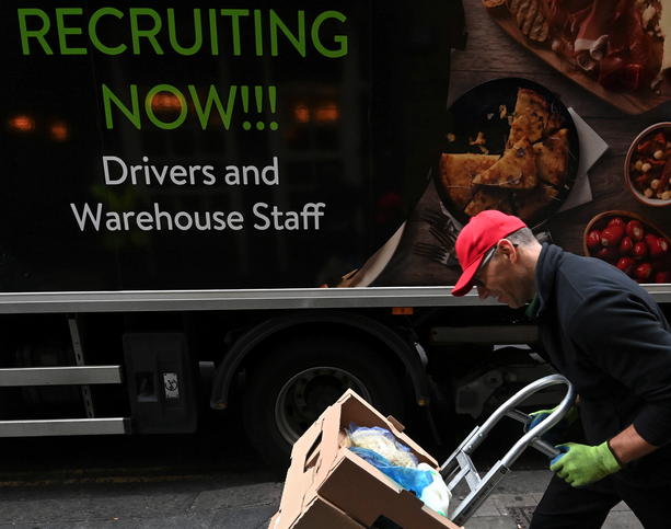 UK unemployment rate rise in March