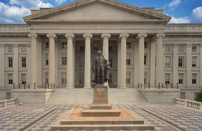 US budget deficit widens from last year in August