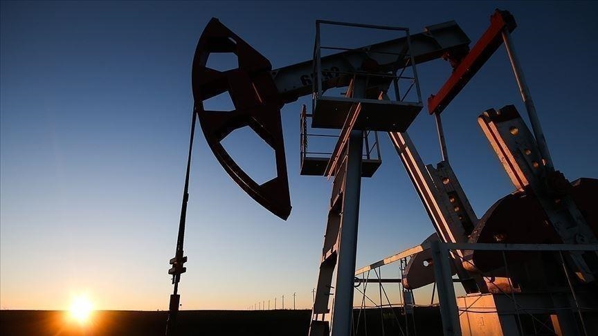 Oil rises as the energy crisis continues