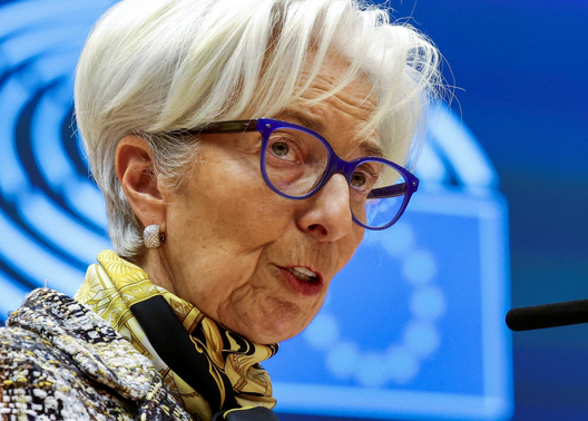 Lagarde says that raising interest rates is the best tool to combat inflation