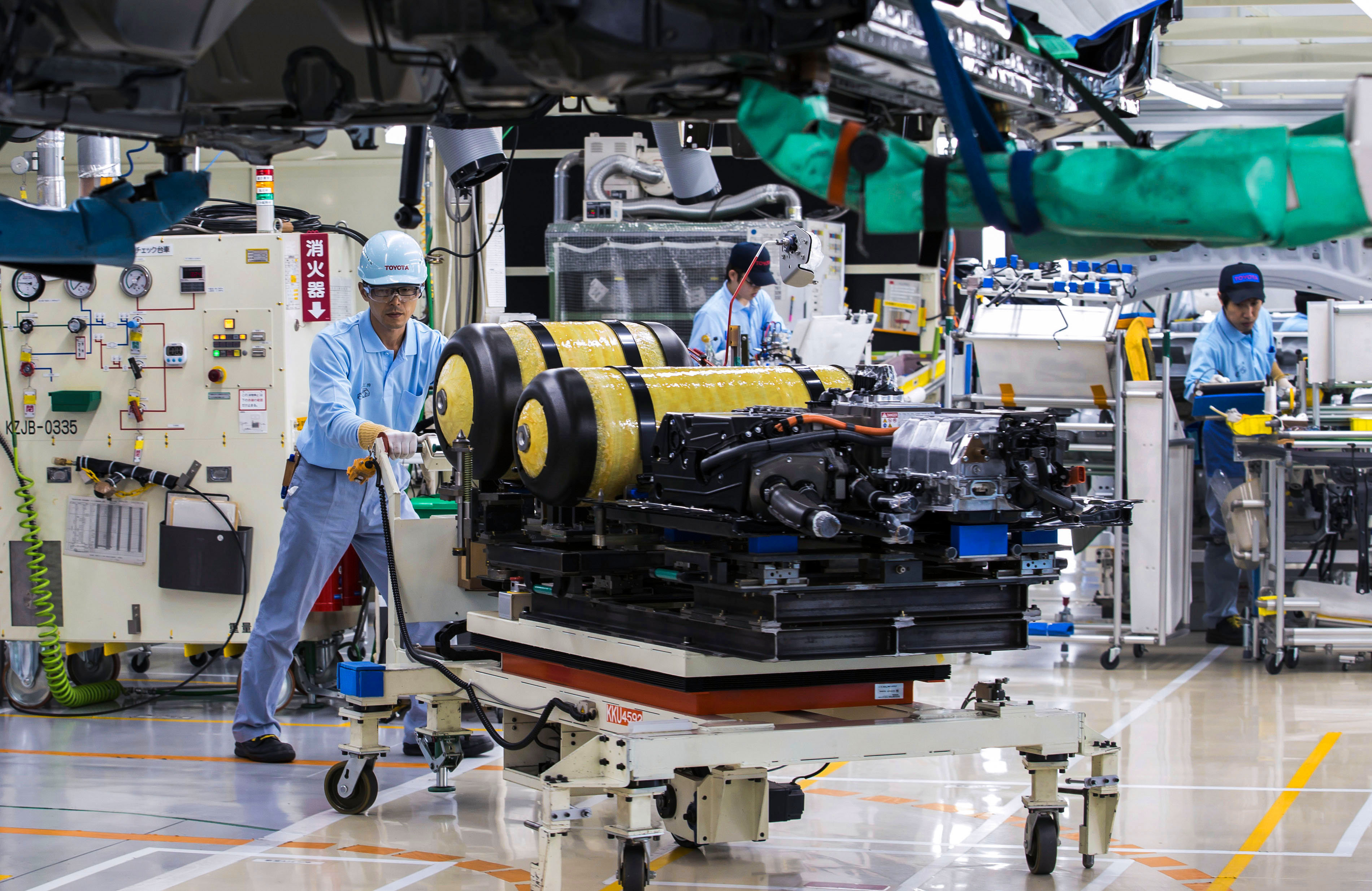 Japan's industrial production rises to an all-time high in November