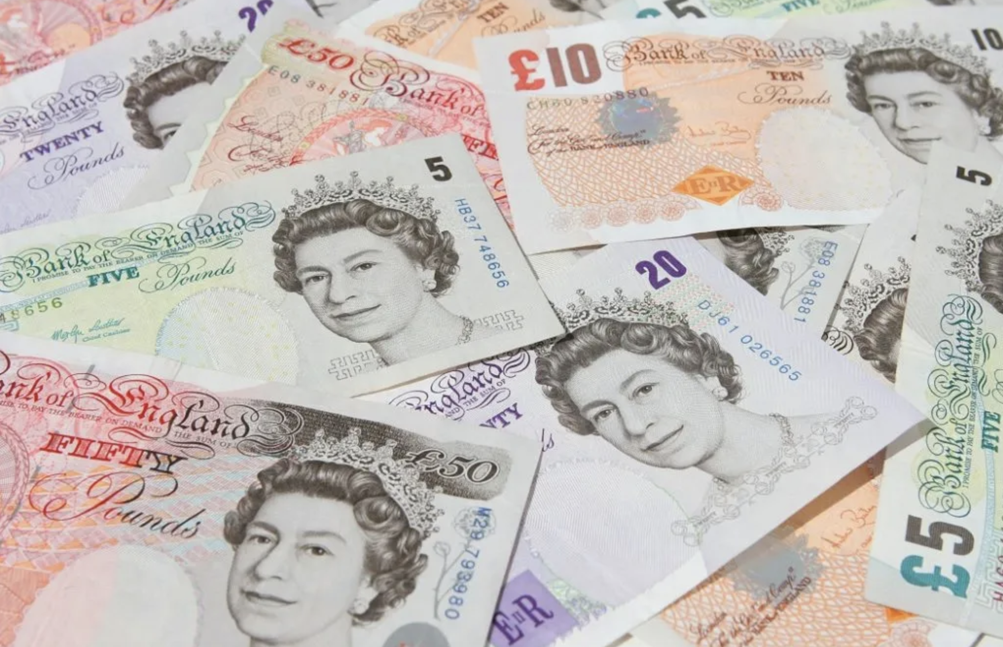 Sterling records biggest weekly gain in five months